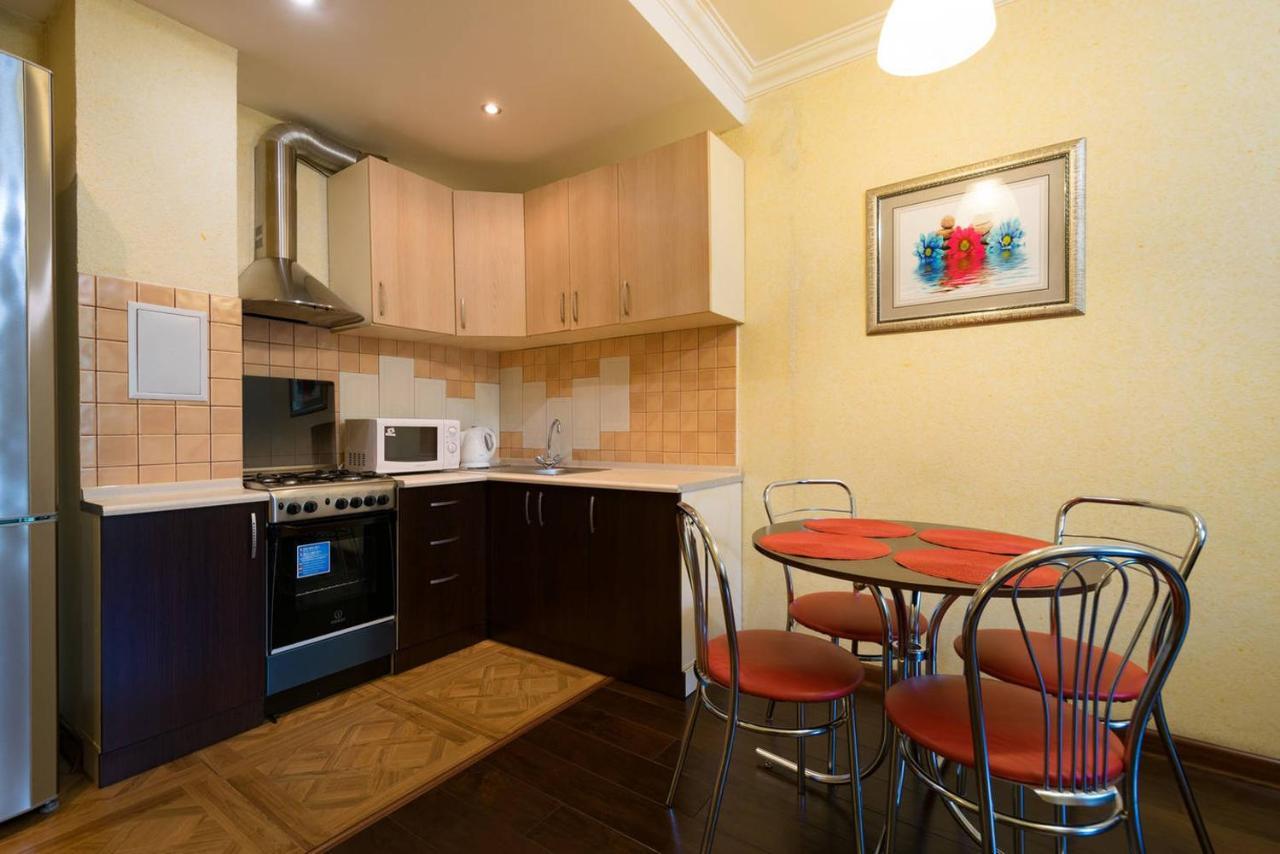 Nadezhda Apartments In Touristic Area, On The Dostyk Avenue 89 Alma-Ata Exteriör bild