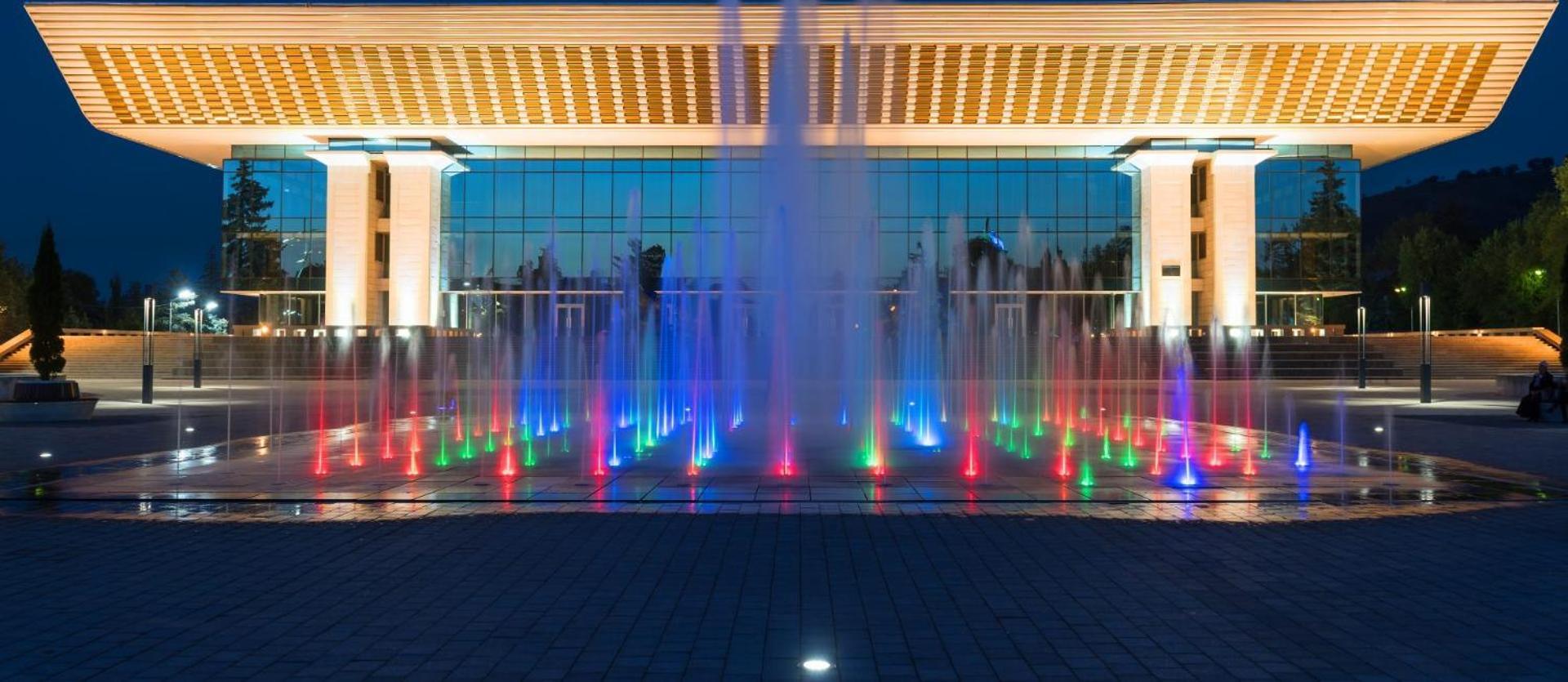 Nadezhda Apartments In Touristic Area, On The Dostyk Avenue 89 Alma-Ata Exteriör bild