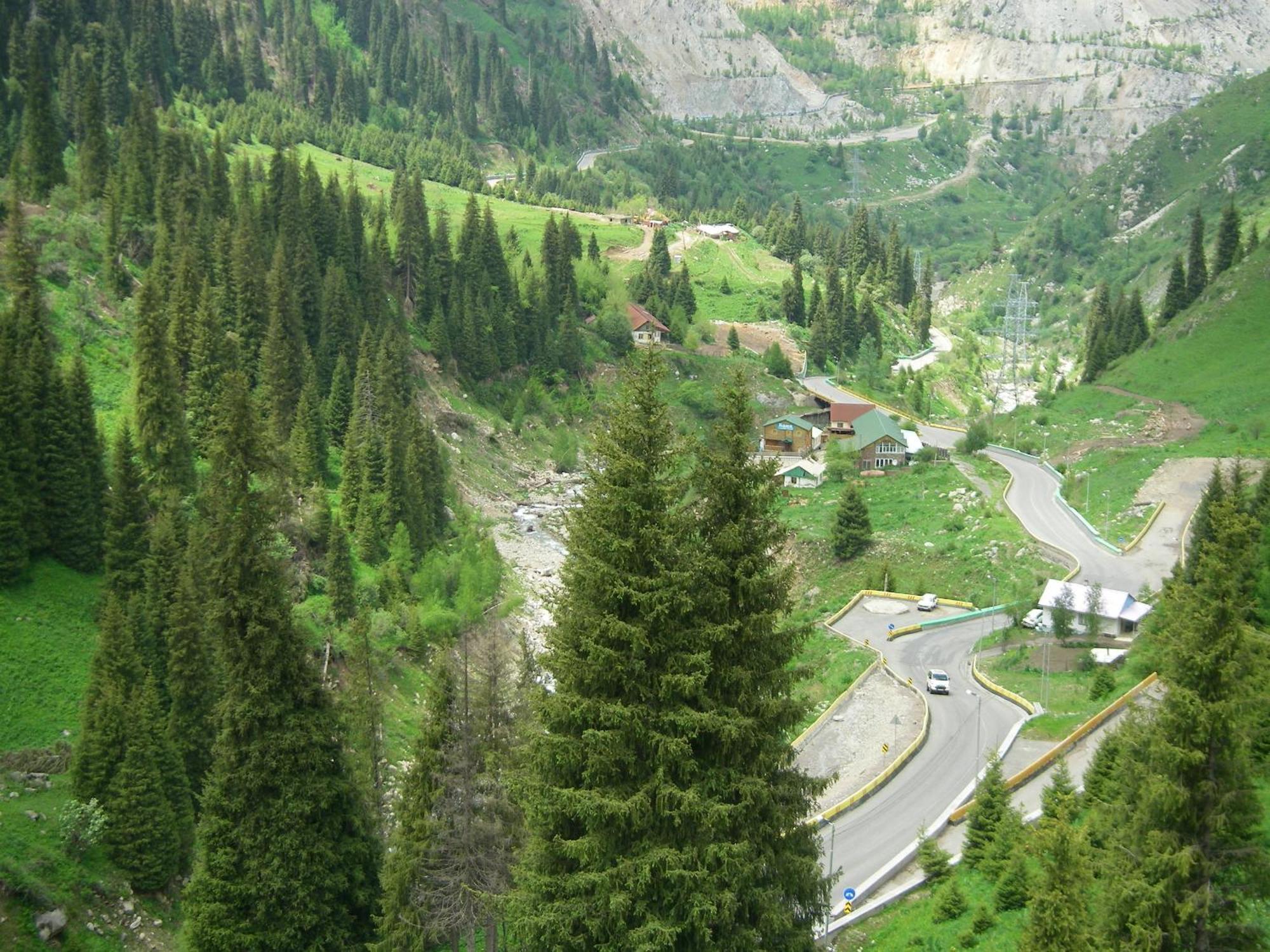 Nadezhda Apartments In Touristic Area, On The Dostyk Avenue 89 Alma-Ata Exteriör bild